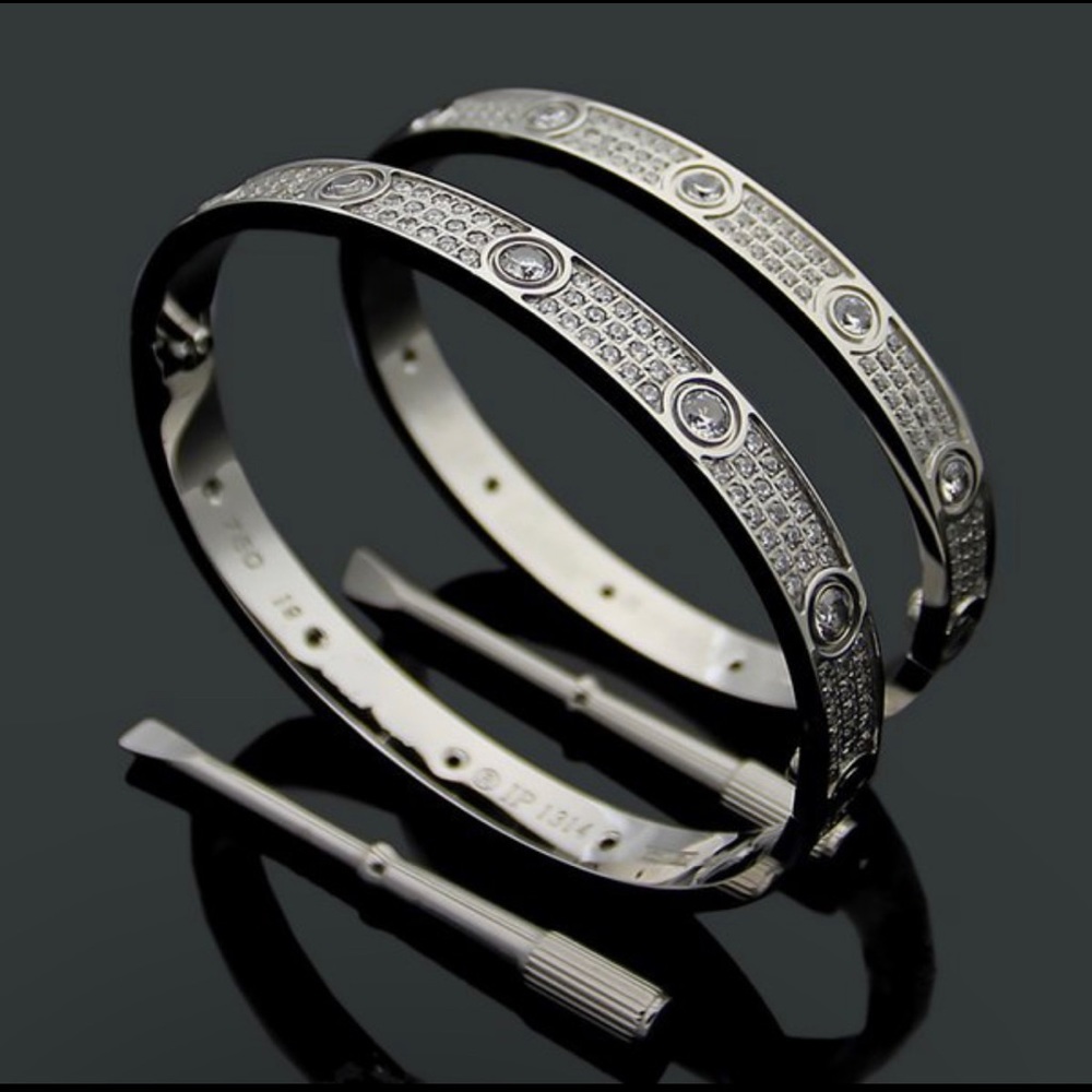 🌟amazing love bracelet, micro paved, silver+ screwdriver🌟